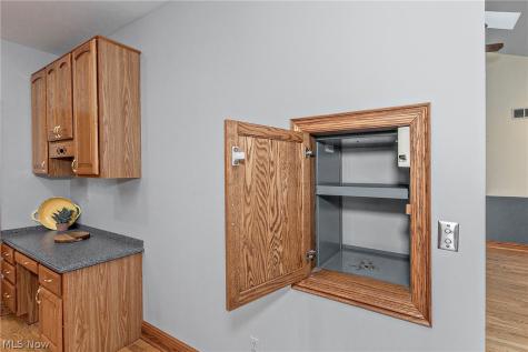 2002 Fox Trace Trail Cuyahoga Falls OH 44223