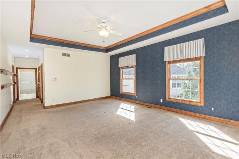2002 Fox Trace Trail Cuyahoga Falls OH 44223