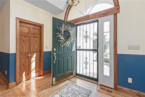 2002 Fox Trace Trail Cuyahoga Falls OH 44223
