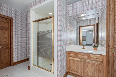 2002 Fox Trace Trail Cuyahoga Falls OH 44223