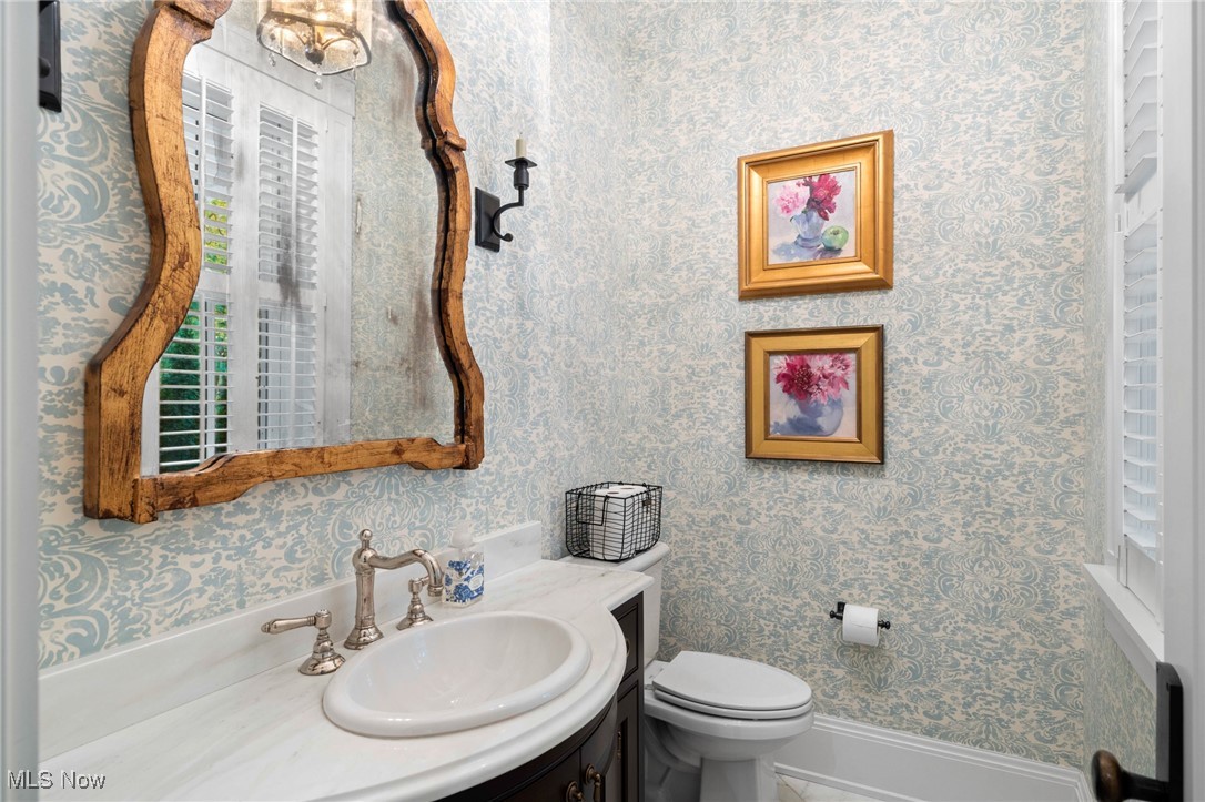 106 W Washington Street Chagrin Falls OH 44022