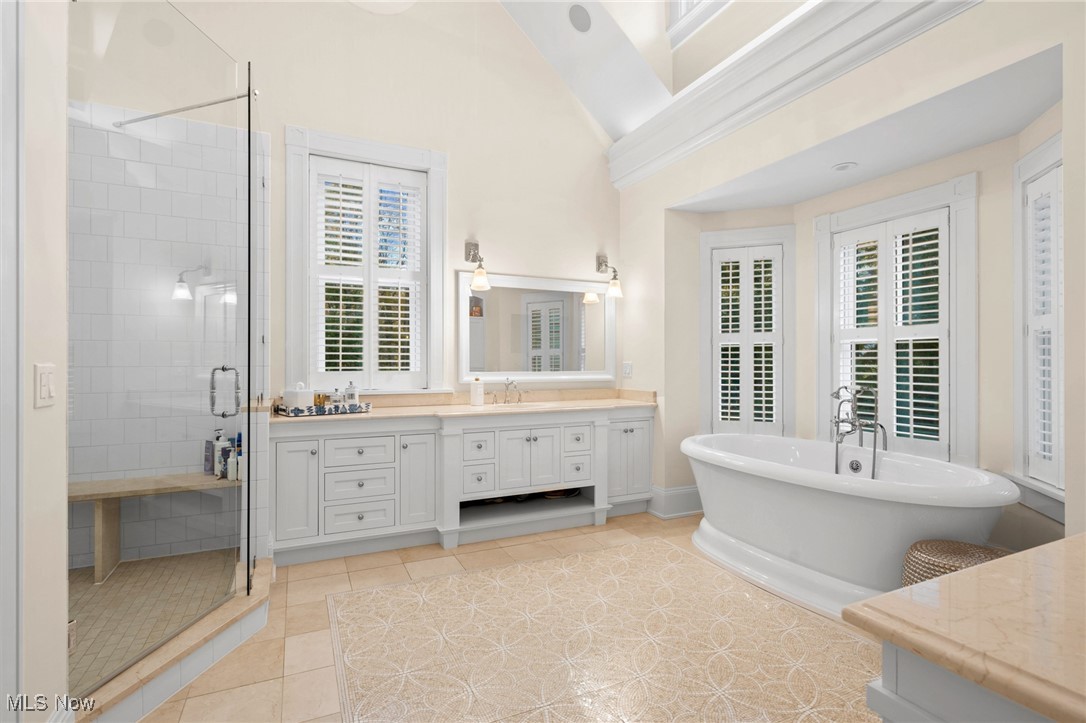 106 W Washington Street Chagrin Falls OH 44022