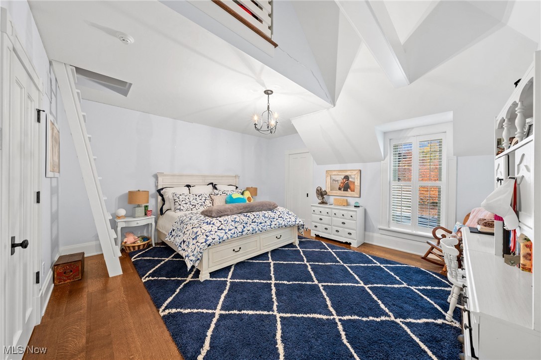 106 W Washington Street Chagrin Falls OH 44022