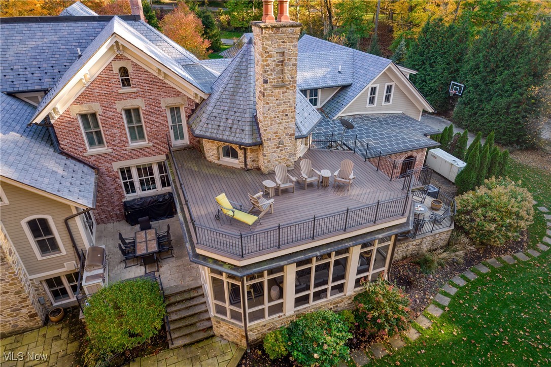 106 W Washington Street Chagrin Falls OH 44022