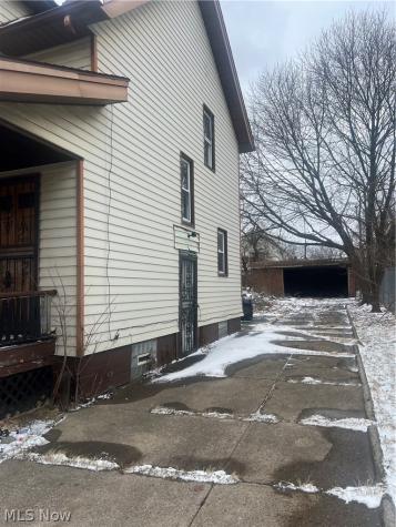 4149 E 139th Street Cleveland OH 44105