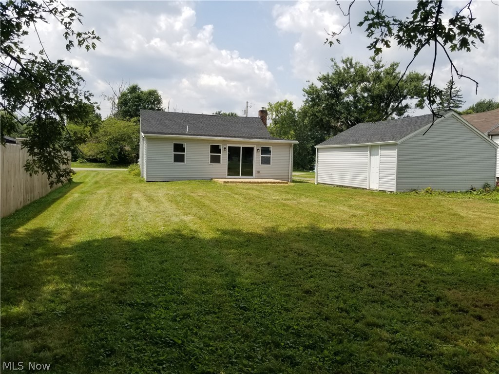 4114 Buchtel Avenue NE Louisville OH 44641