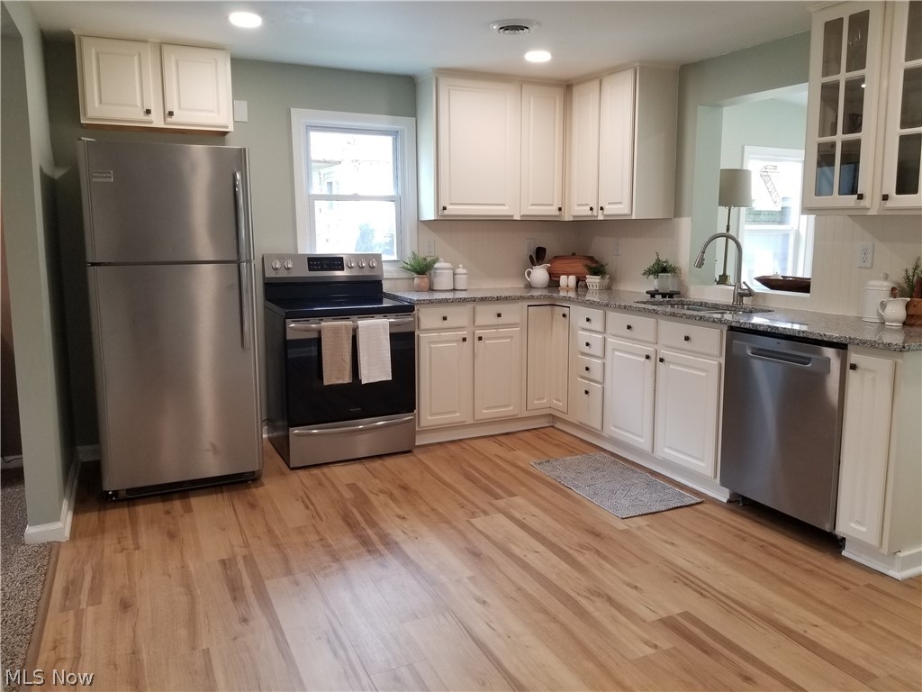 4114 Buchtel Avenue NE Louisville OH 44641