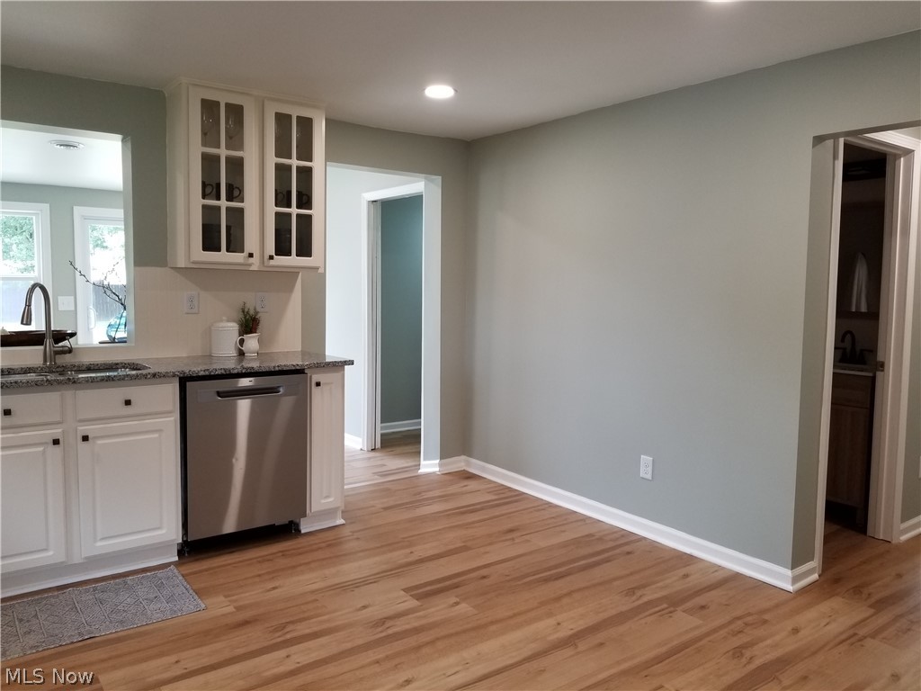 4114 Buchtel Avenue NE Louisville OH 44641