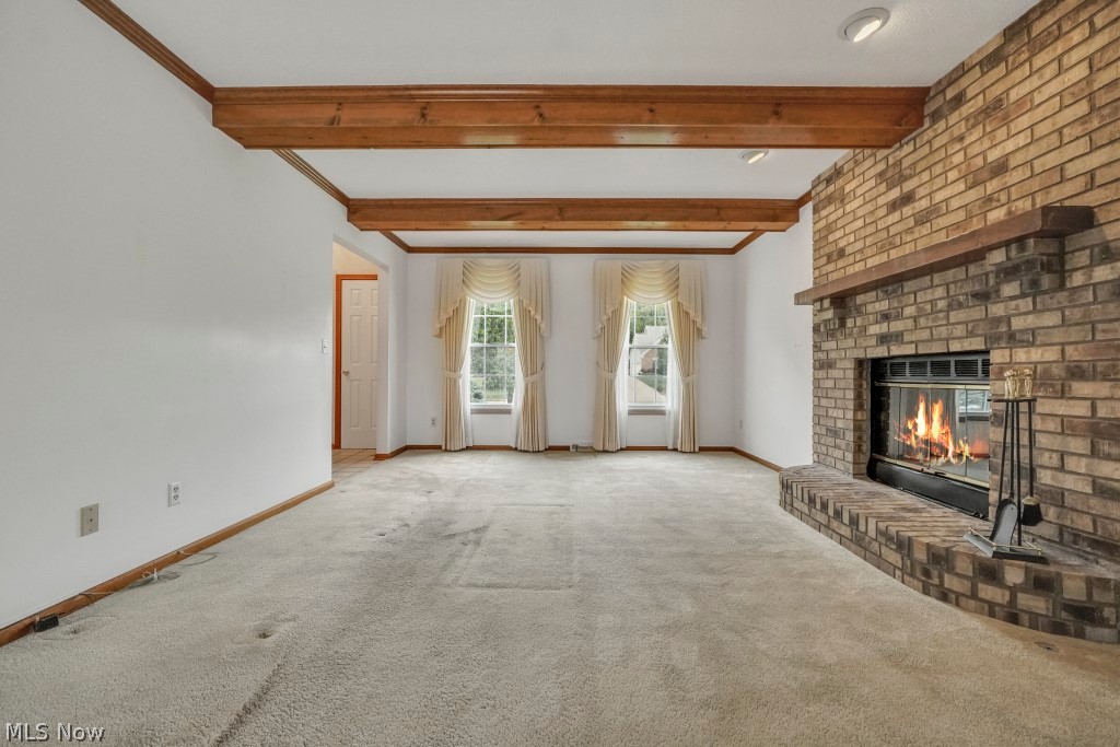 73 Lakecrest Boulevard Hinckley OH 44233