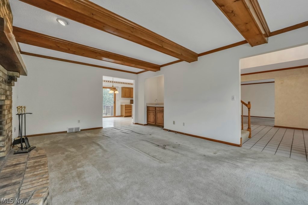 73 Lakecrest Boulevard Hinckley OH 44233