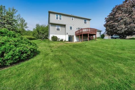 73 Lakecrest Boulevard Hinckley OH 44233