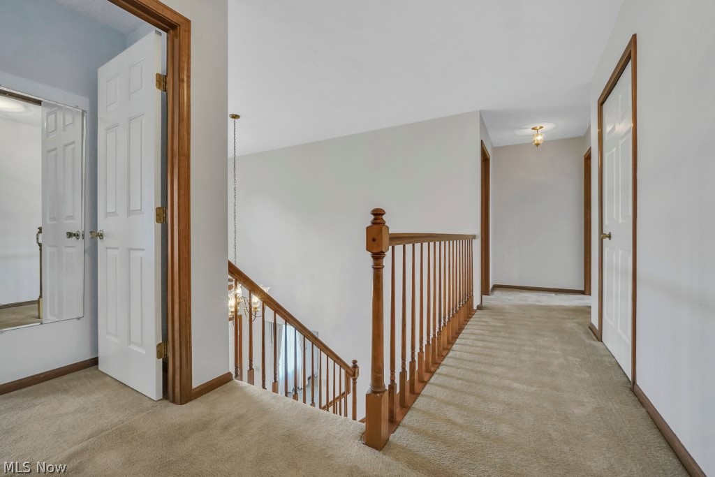 73 Lakecrest Boulevard Hinckley OH 44233