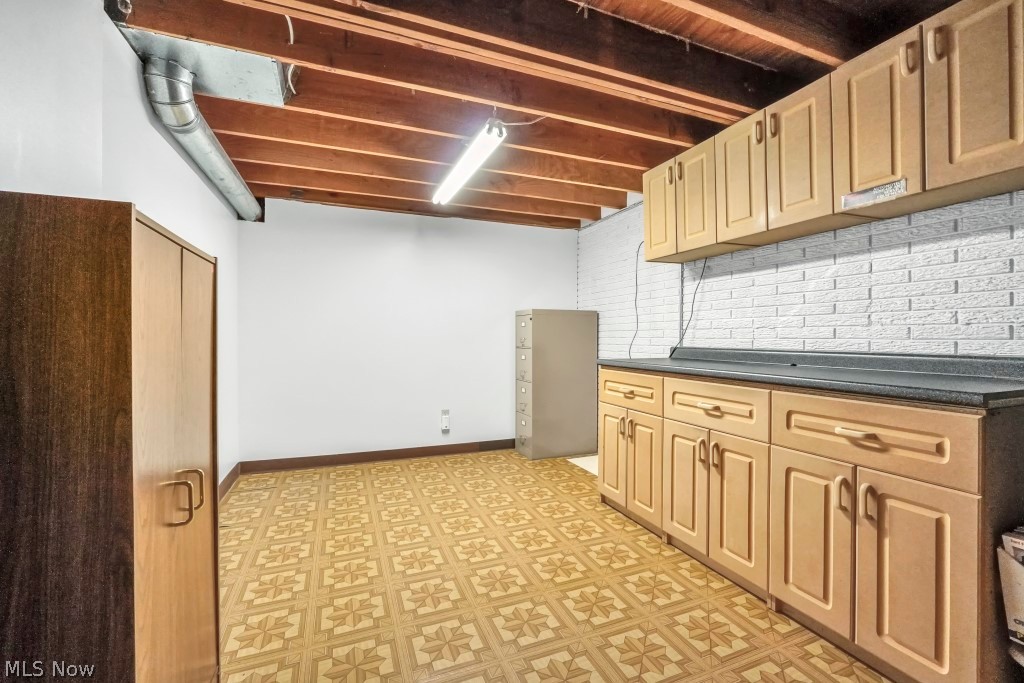 73 Lakecrest Boulevard Hinckley OH 44233