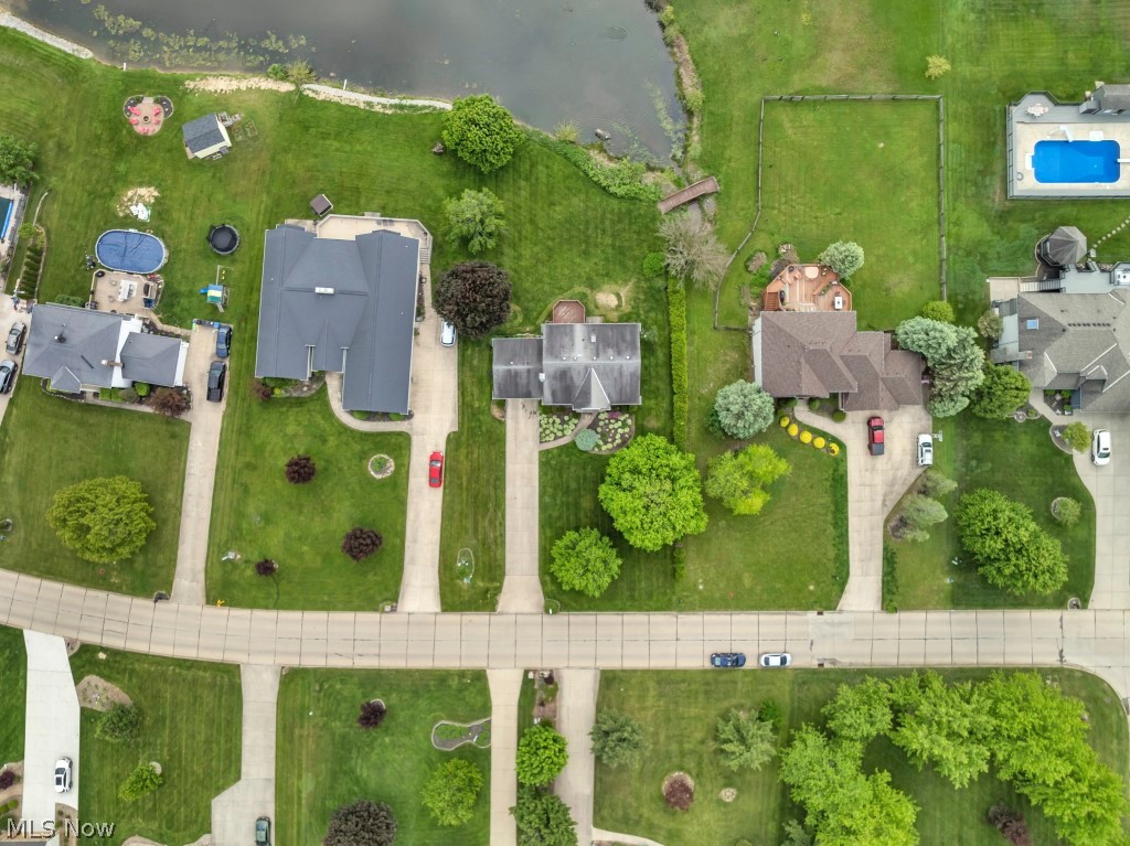 73 Lakecrest Boulevard Hinckley OH 44233
