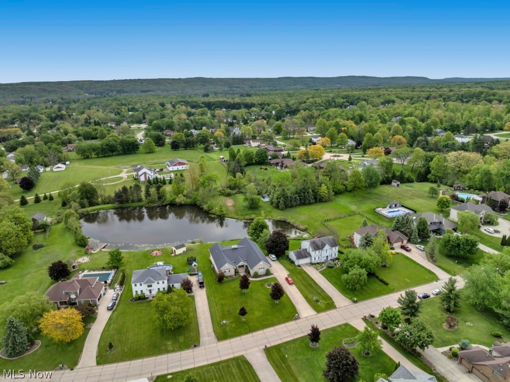73 Lakecrest Boulevard Hinckley OH 44233