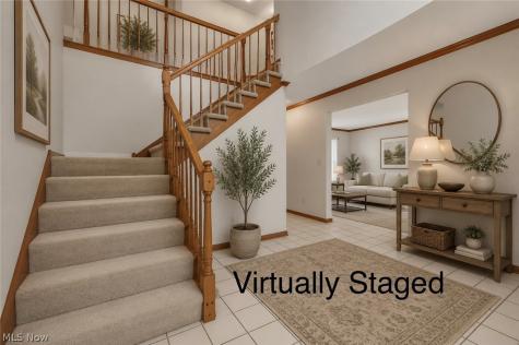 73 Lakecrest Boulevard Hinckley OH 44233