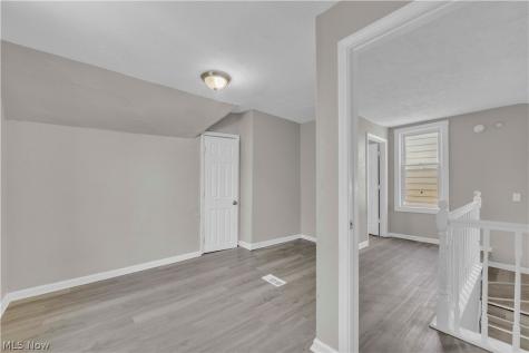 7508 Neville Avenue Cleveland OH 44102