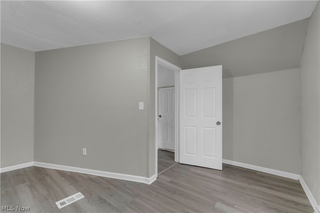 7508 Neville Avenue Cleveland OH 44102