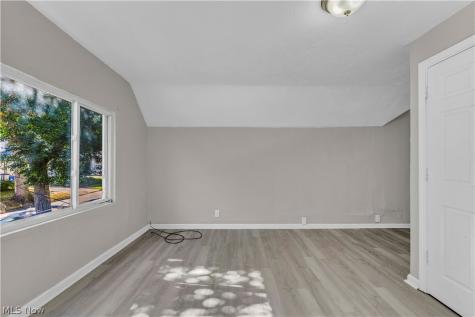7508 Neville Avenue Cleveland OH 44102