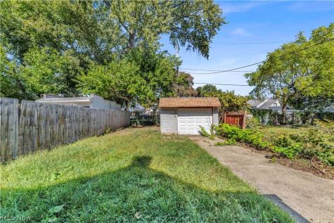 7508 Neville Avenue Cleveland OH 44102