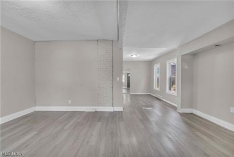 7508 Neville Avenue Cleveland OH 44102