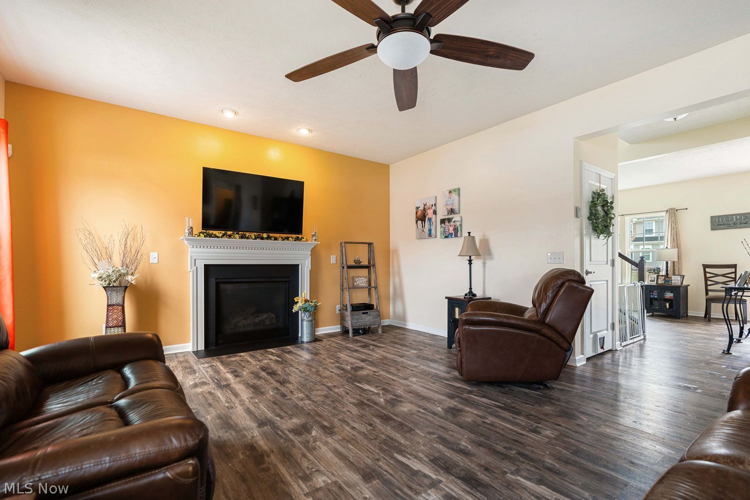 3627 Lake Center Street NW Uniontown OH 44685