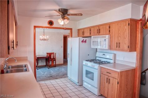 333 E Ridgewood Drive Seven Hills OH 44131
