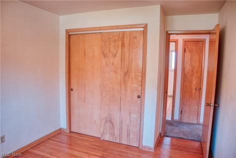 333 E Ridgewood Drive Seven Hills OH 44131