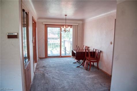 333 E Ridgewood Drive Seven Hills OH 44131