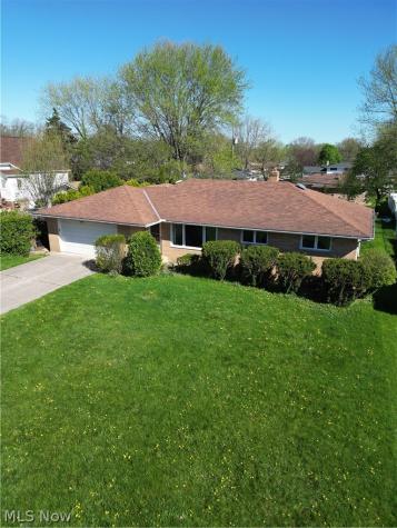 333 E Ridgewood Drive Seven Hills OH 44131