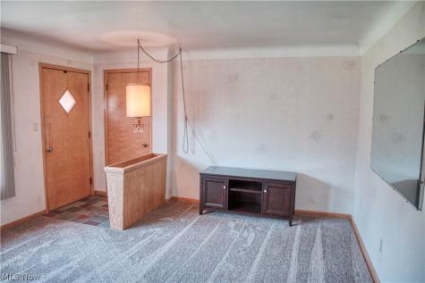 333 E Ridgewood Drive Seven Hills OH 44131