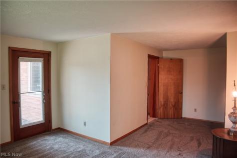 333 E Ridgewood Drive Seven Hills OH 44131