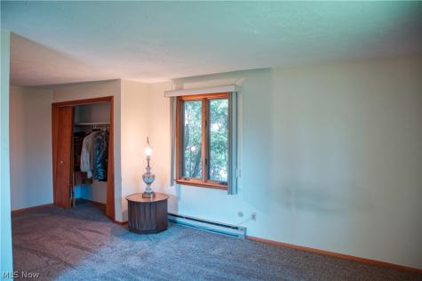 333 E Ridgewood Drive Seven Hills OH 44131