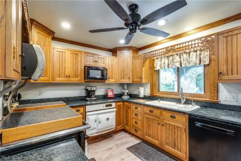 10845 Mccallum Avenue NE Alliance OH 44601
