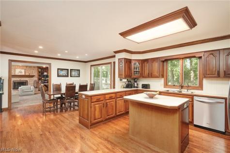 315 Hollythorn Drive Copley OH 44321