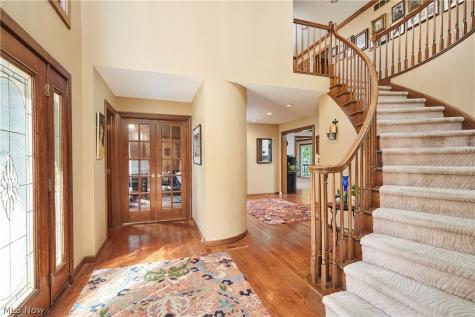315 Hollythorn Drive Copley OH 44321