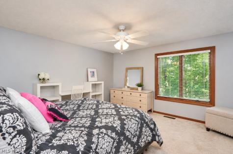 315 Hollythorn Drive Copley OH 44321