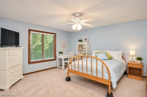315 Hollythorn Drive Copley OH 44321