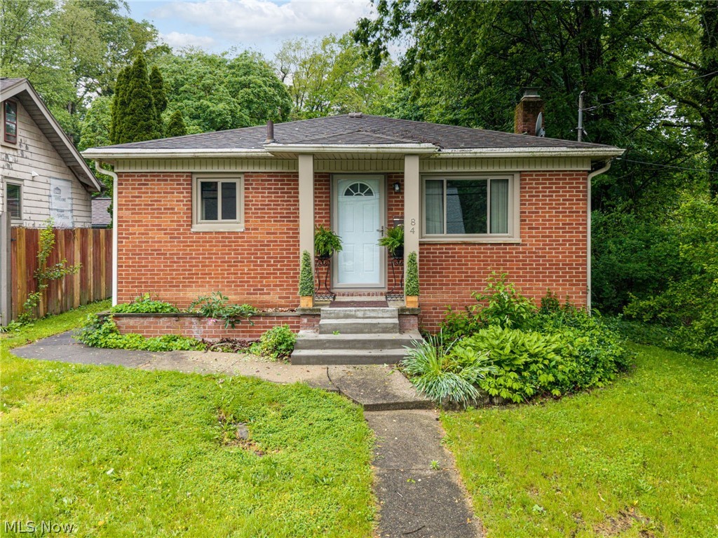 84 Pfeiffer Avenue Akron OH 44312