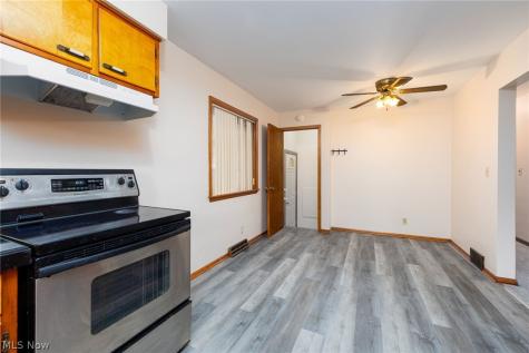 84 Pfeiffer Avenue Akron OH 44312