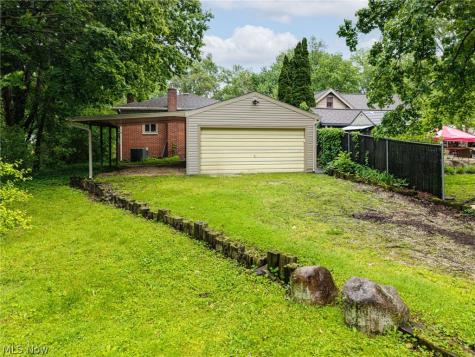 84 Pfeiffer Avenue Akron OH 44312