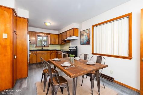 84 Pfeiffer Avenue Akron OH 44312