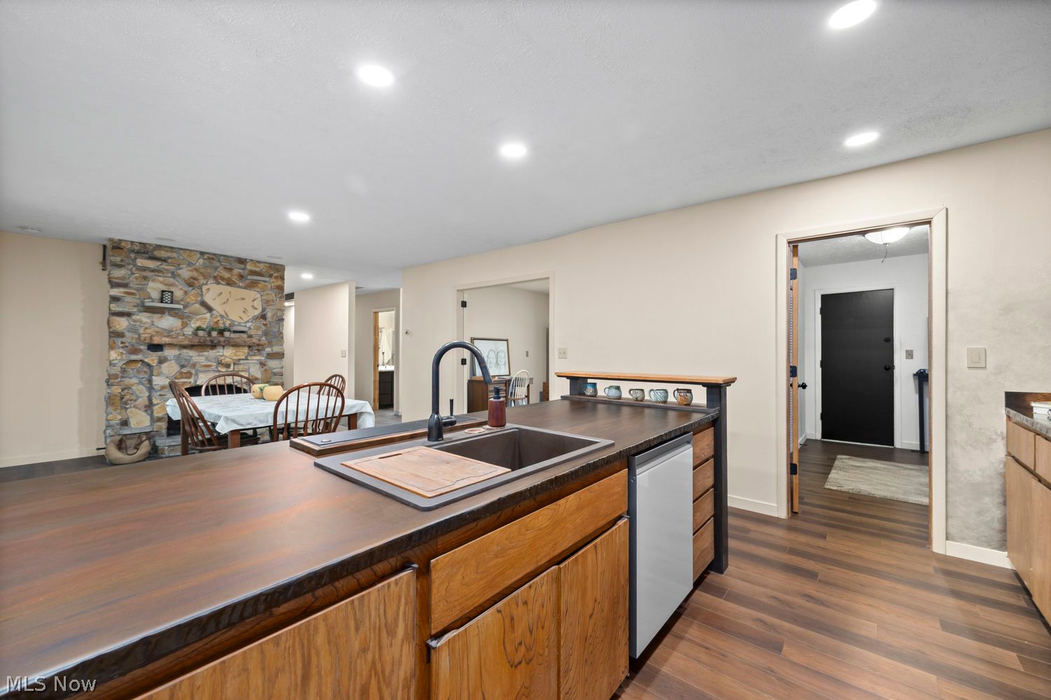 11979 The Bluffs Strongsville OH 44136