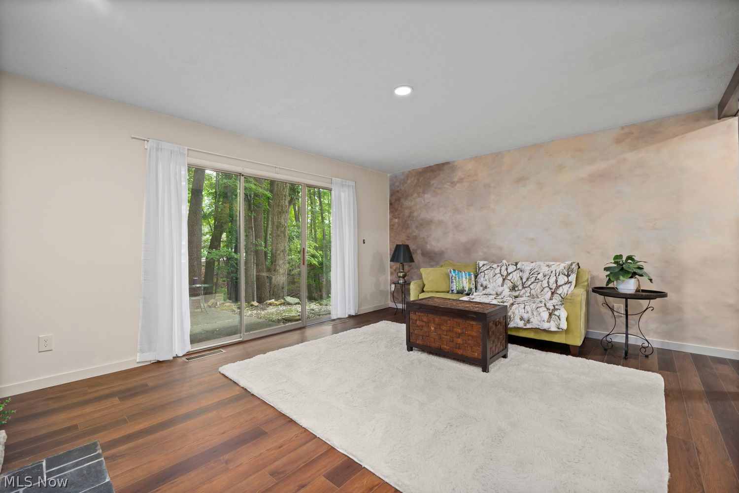 11979 The Bluffs Strongsville OH 44136