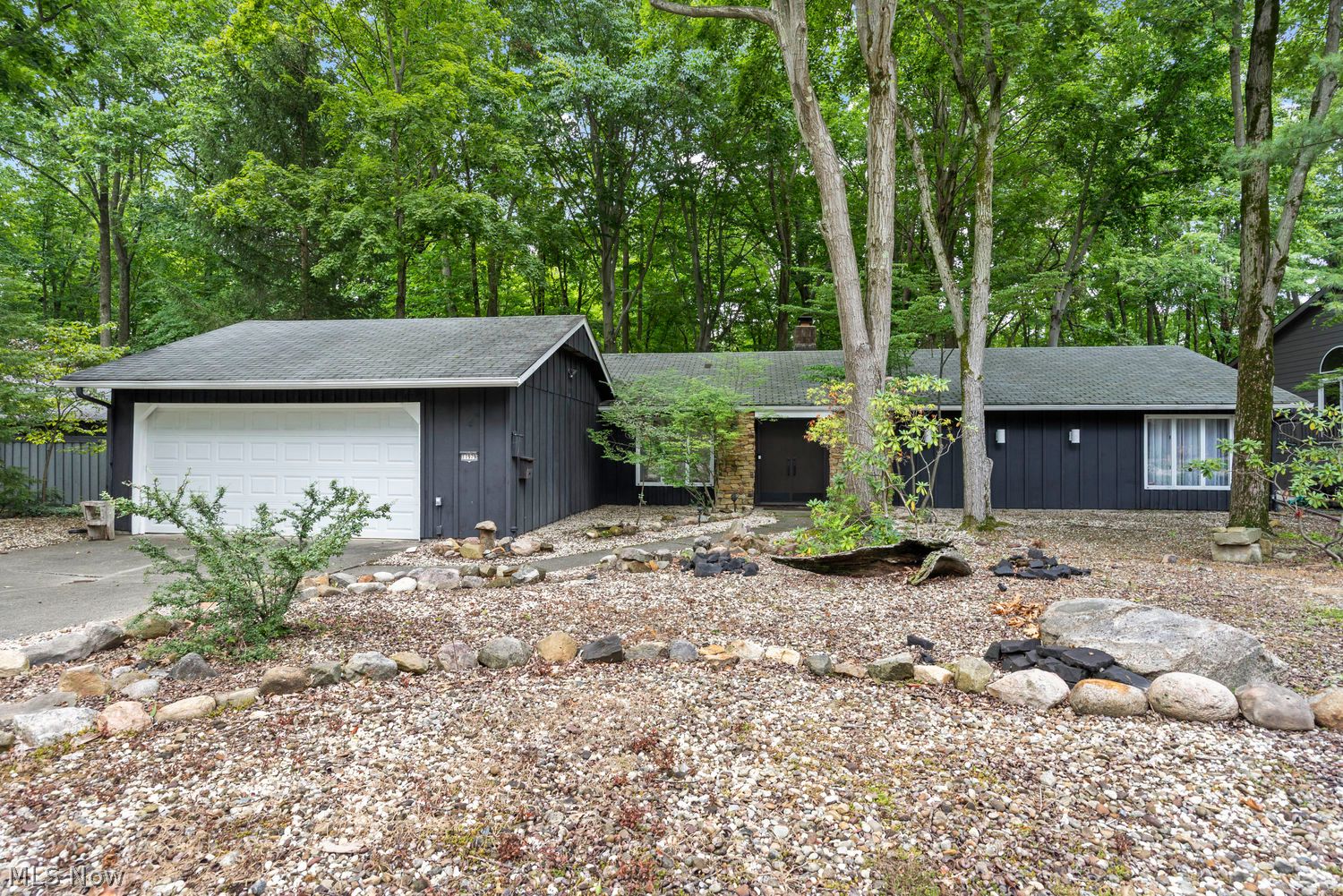 11979 The Bluffs Strongsville OH 44136