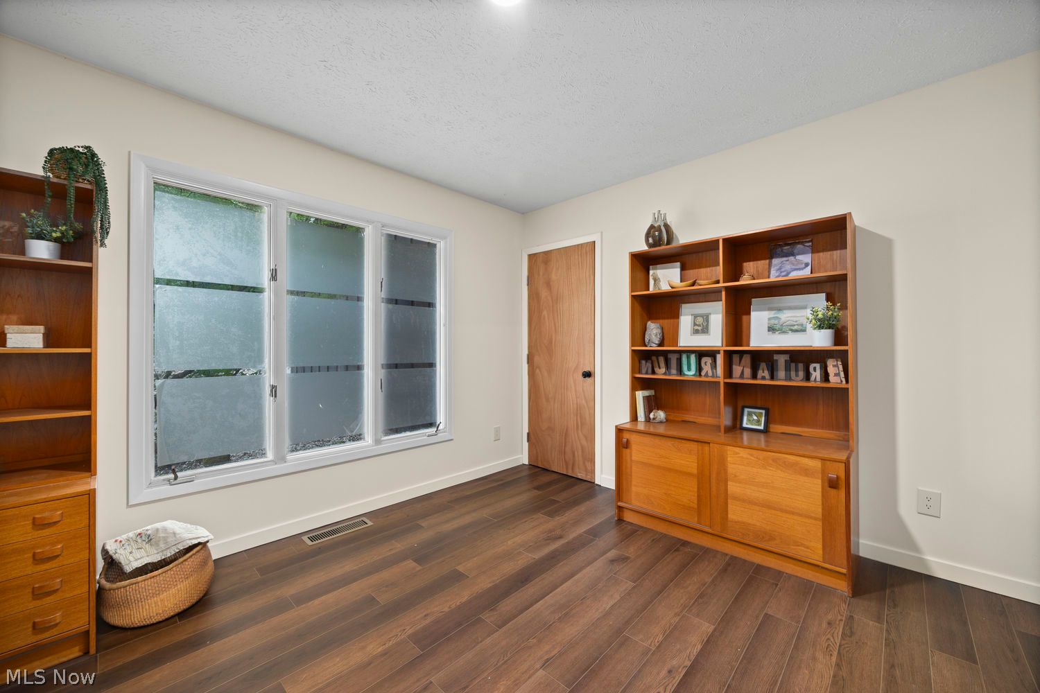 11979 The Bluffs Strongsville OH 44136