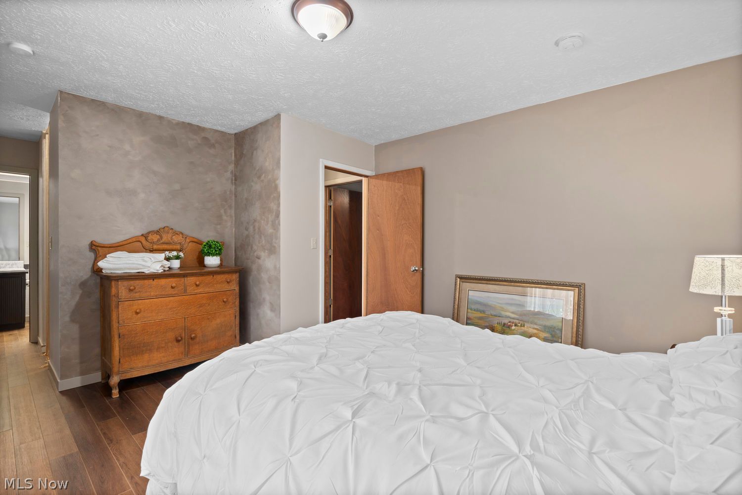 11979 The Bluffs Strongsville OH 44136