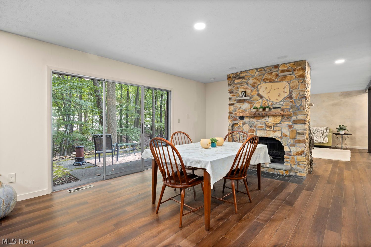 11979 The Bluffs Strongsville OH 44136
