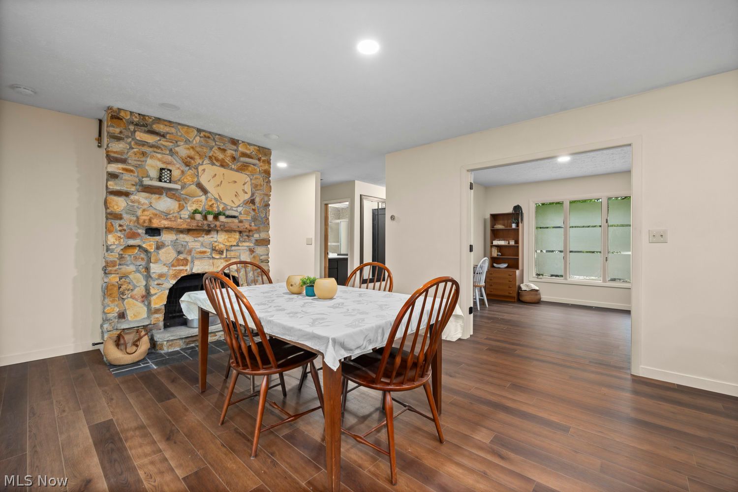 11979 The Bluffs Strongsville OH 44136