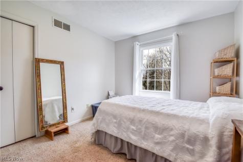 7052 Cornell Lane Mentor OH 44060